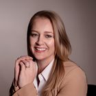  Mirela Mello de Carvalho