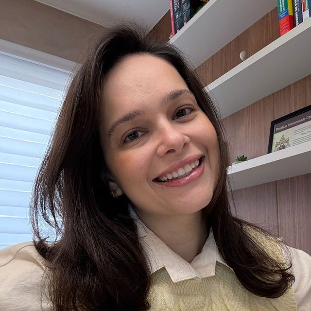 Uilliane Pietro de Oliveira, Geriatra Marília