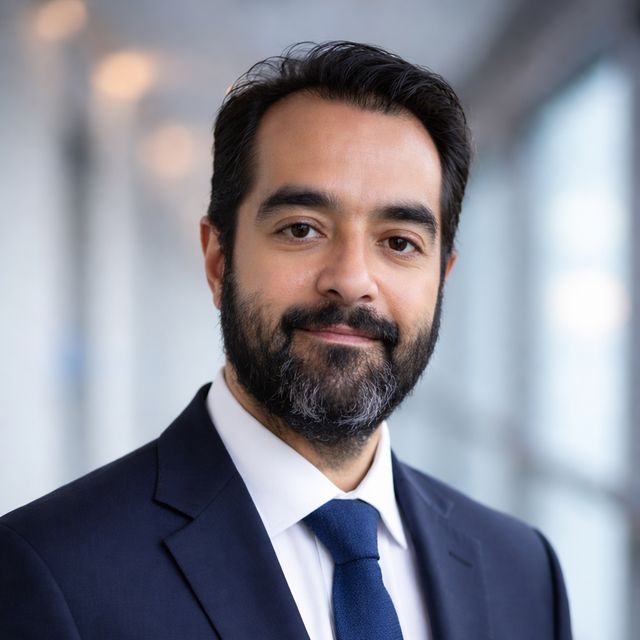 Vitor Lazarini dos Santos Junior, Urologista São Paulo