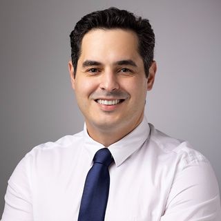 Ampliar imagem: Wivaldo Almeida Neto, Especialista em Dor Pato Branco