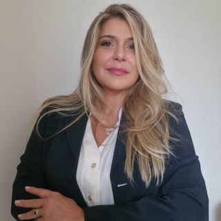 Dra. Ylia Nadine Cintra