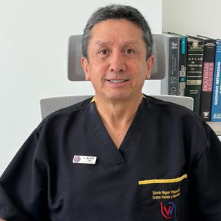 Acercar imagen: Ricardo Wagner Vasquez, Cirujano vascular Bogotá