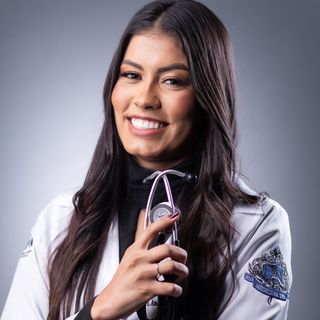 Andressa Marques Cunha Lisboa, Médico clínico geral São Luis de Montes Belos