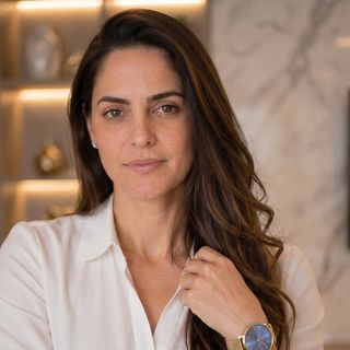 Adriana Franco Vieira Rodrigues Queiroz, Cirurgião buco-maxilo-facial Vinhedo