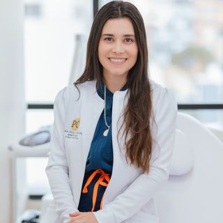 Acercar imagen: Paula Andrea Chacón Jaramillo, Dermatólogo Bogotá