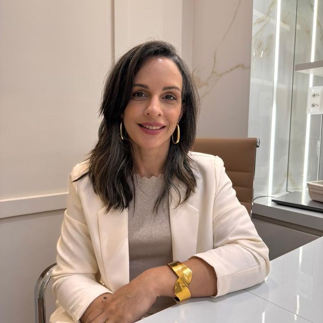 Rafaella de Menezes Leuthier ., Dermatologista João Pessoa