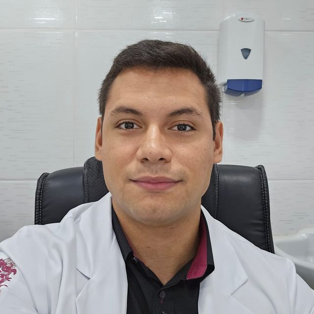 Bruno Tavares Pinto Rodrigues, Ortopedista - Traumatologista Belford Roxo