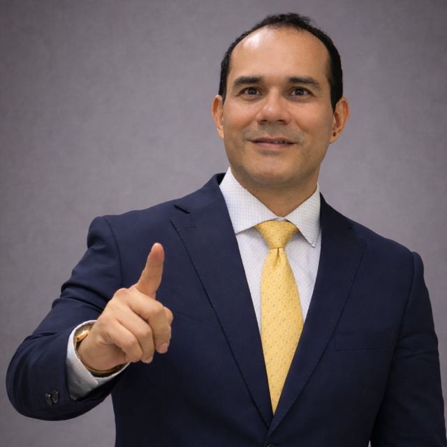 Armando Escobar Juyo, Medico alternativo Cartagena