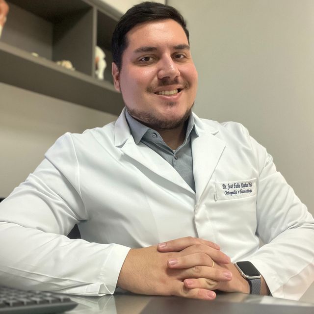 José Fabio  Raphael Neto, Ortopedista - Traumatologista Campinas