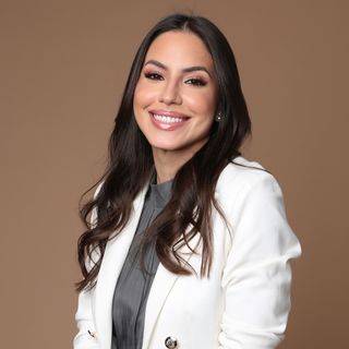 Dra. Lívia Bensiman