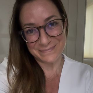 Rossana  Rassi Alvarenga , Médico Acupunturista Goiânia