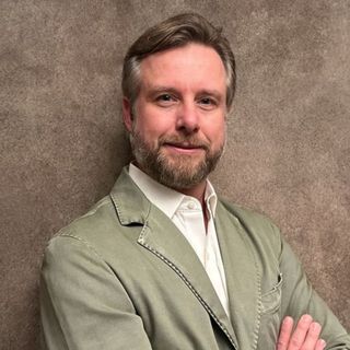 Ampliar imagem: Daniel Strozzi, Alergista Goiânia