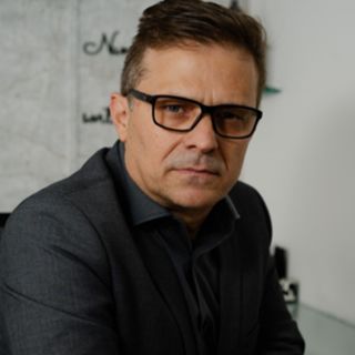 Ampliar imagem: Rogério Bertevello, Dentista São Paulo