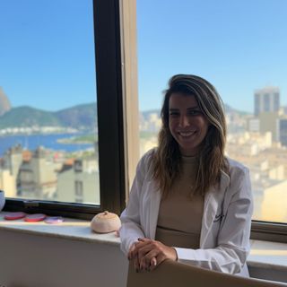 Ampliar imagem: Caroline Campos Garcia, Ginecologista Rio de Janeiro