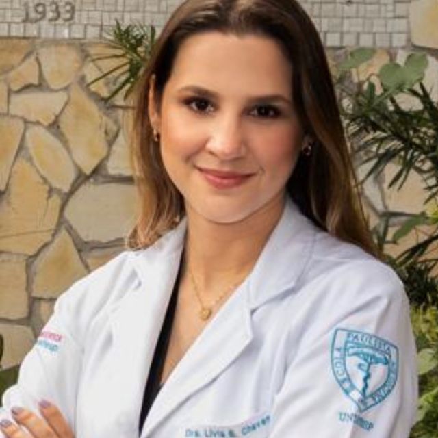 Livia  Batista Chaves , Gastroenterologista pediátrico Taubaté