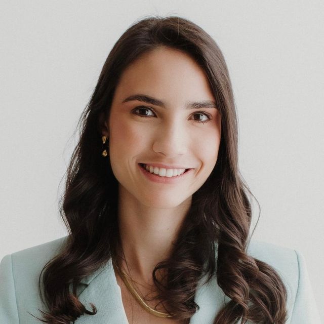 Laura Damada Garcia Ayres, Ginecologista Piracicaba