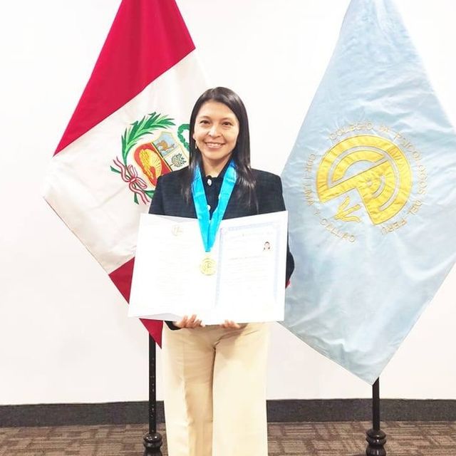 Yanine Valencia Gonzales, Psicólogo San Juan de Miraflores