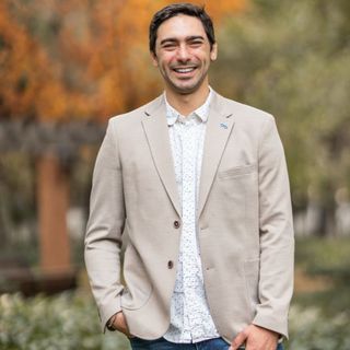 Acercar imagen: Cristóbal Echenique Brown, Psicólogo Las Condes