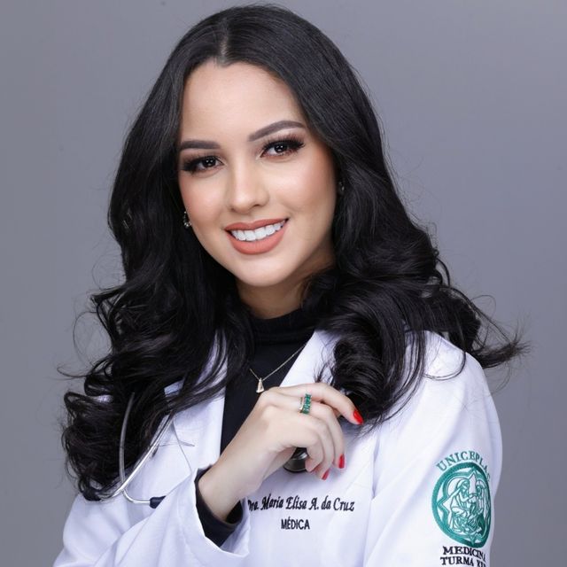 Maria elisa Ciccozzi , Médico clínico geral Curitiba