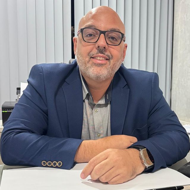 Gustavo Soares Rodrigues, Ginecologista Resende