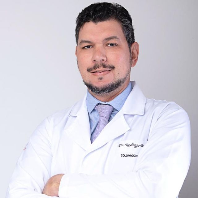 Rodrigo Britto de Carvalho, Coloproctologista Aracaju