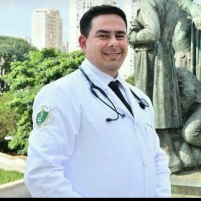 Luiz Gustavo Paulino de Oliveira, Médico clínico geral São Paulo