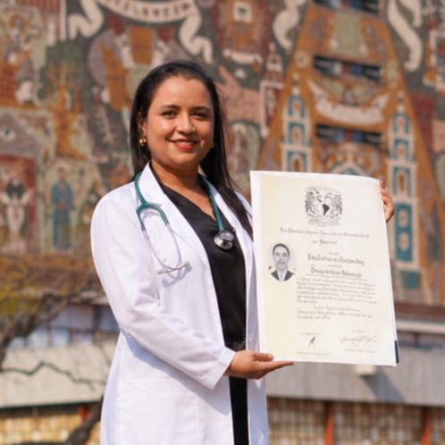 Edy Catherine Pineda Cely, Gastroenterólogo pediátrico Tunja