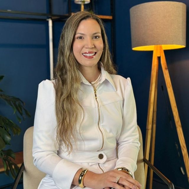 Ana Caroline Pinto, Endocrinologista Feira de Santana