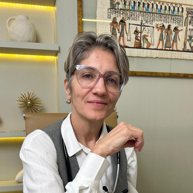 Claudinelli Alvarenga Aguilar, Cardiologista Goiânia