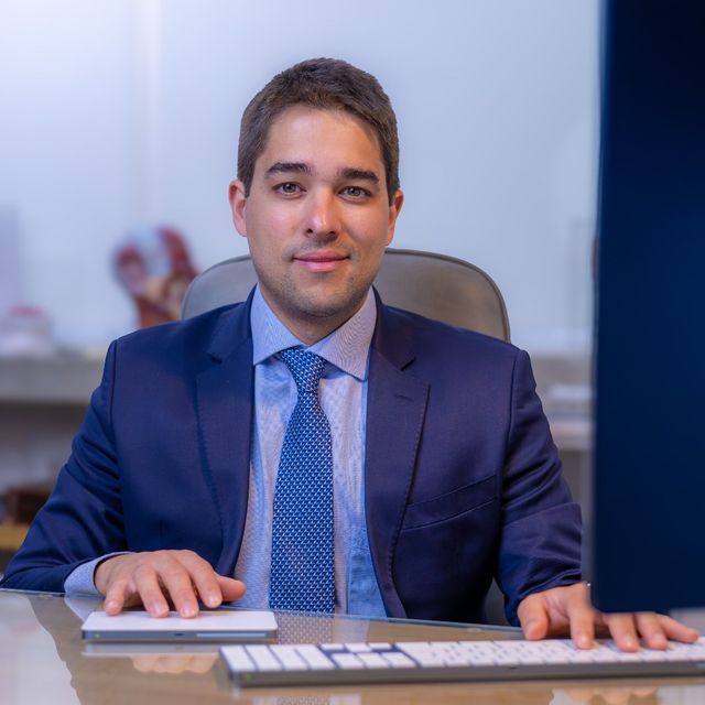 Rafael Guedes De Toledo Barros, Cirurgião de cabeça e pescoço São Paulo