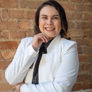 Dra. Juliana Almeida Vieira