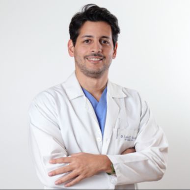 Luis Carlos Escaf Sales, Oftalmólogo Barranquilla