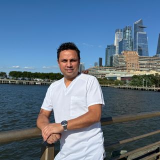 Dr. Alfredo Sabogal Morales