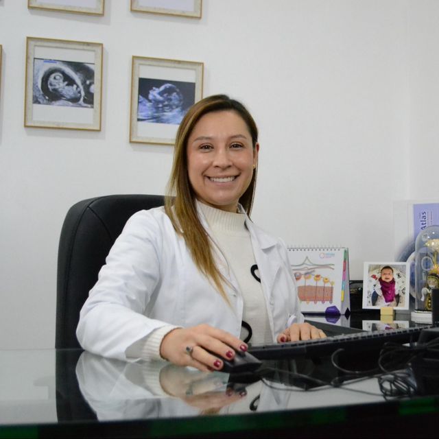 Johanna Carolina Páez Redondo, Ginecólogo Bogotá