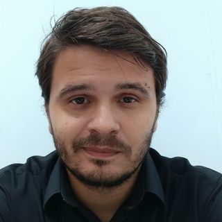 Ampliar imagem: Luiz Aguiar, Psicanalista Santos