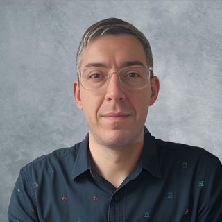 Acercar imagen: Federico Oyola, Psicoanalista Ushuaia