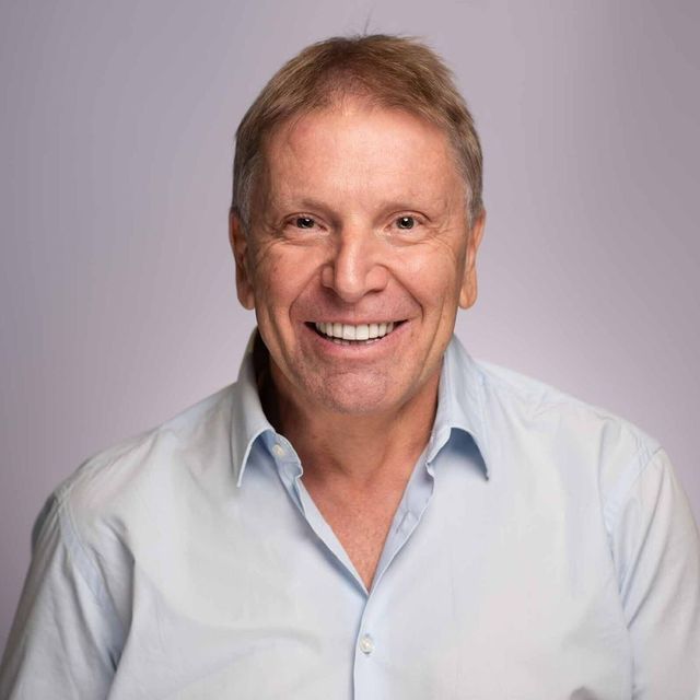 Ricardo León Escobar Cuartas, Oftalmólogo Pereira