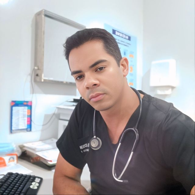 Edson  Oliveira de Souza , Médico de família Alto Paraíso