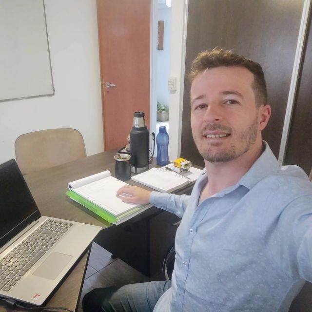 Federico Layácona, Psicólogo Rosario