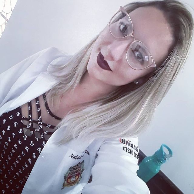 Andréia  Lourenço Martins , Fisioterapeuta Curitiba