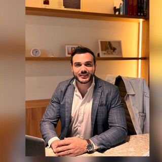 Ampliar imagem: Fernando Bravo, Cirurgião vascular Curitiba