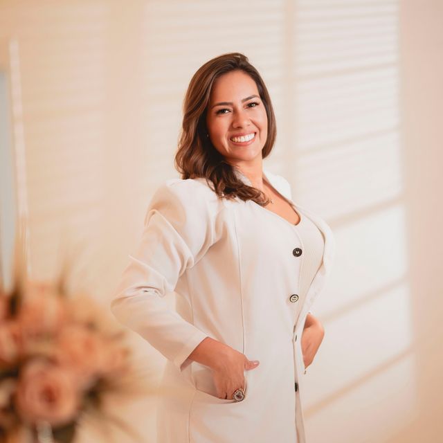 Renata Wanderley Nogueira, Ginecologista Irati