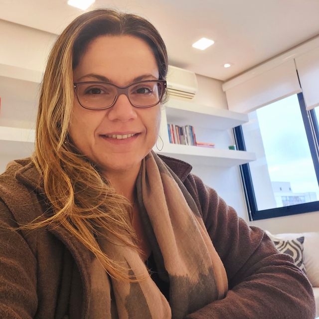 Ana Elisa Fernandes, Psicanalista São Paulo