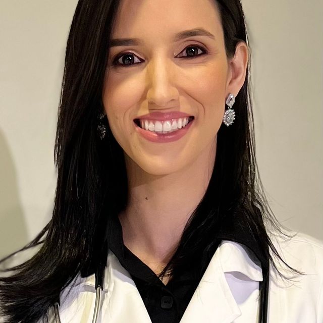 Lara Passos de Freitas, Oncologista Fortaleza