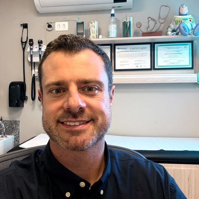 João Caetano Brito, Pediatra São José Dos Pinhais