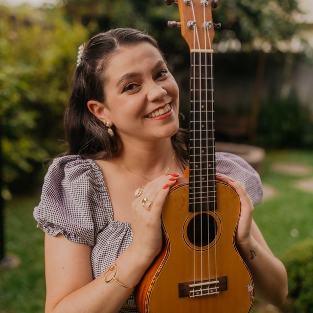 Taís  Schäfer, Terapeuta complementar Curitiba