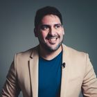 Dr. Alvaro Cardona