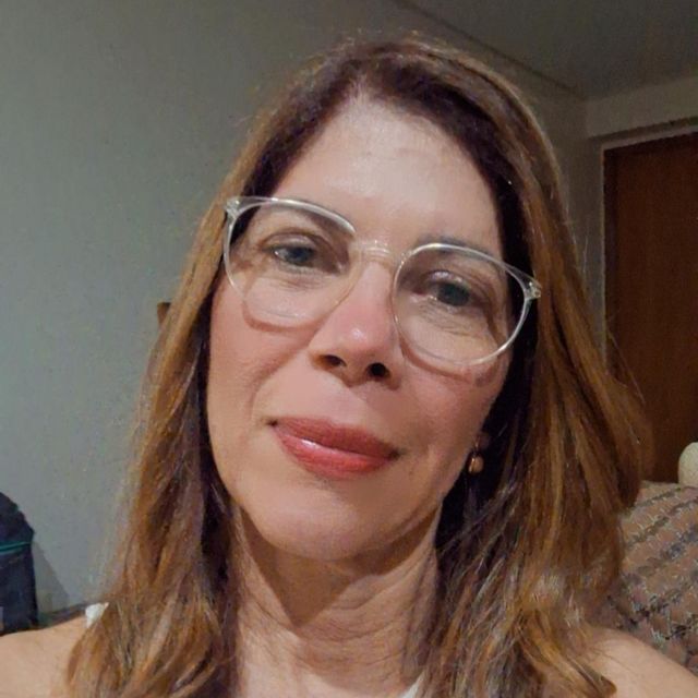 Elizabeth Azevedo Soares, Dentista Recife