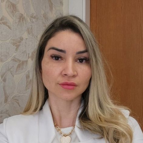 Cláudia Aquino, Especialista em Biomedicina Barueri