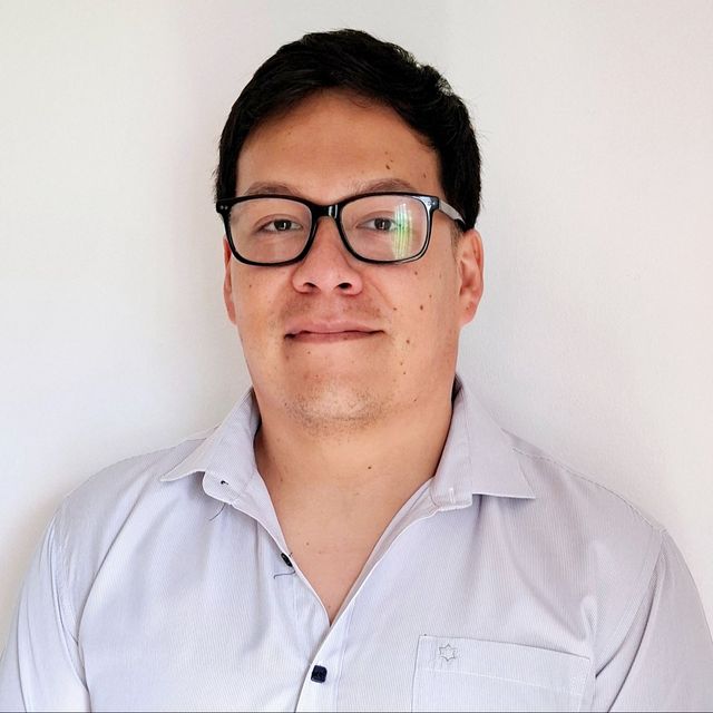 Cesar Emiliano Lacsi, Médico general y familiar Campo Quijano